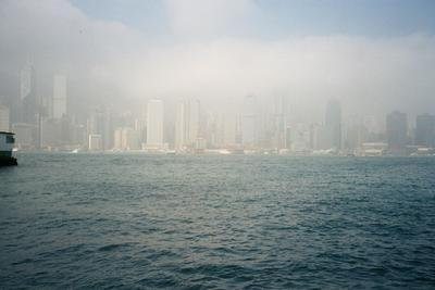 Hong-Kong Island dans la brume