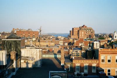 Vue depuis le toit de notre immeuble (North End, Boston, 21 juillet 2001)