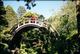 Dom sur un pont dans le jardin japonais du Golden Gate Park (San-Francisco)