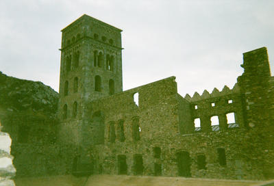 Le monastère de  San Pere de Rodes (Espagne, 29 décembre 2001)