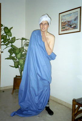 PP en hindu (Roses, Espagne, 30 décembre 2001)
