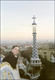 Sophie au Parc de Güell (Barcelone, Espagne, 28 décembre 2001)