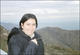 Béné devant la vue sur la côte depuis San Pere de Rodes (Espagne, 29 décembre 2001)