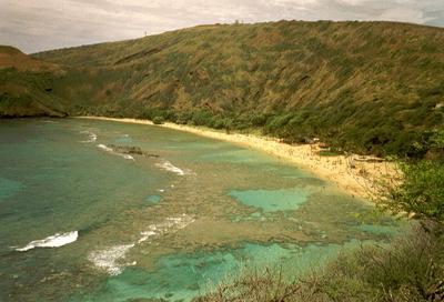 La baie d’Honauma, (île d’Oahu, Hawaï, 4 Mai 2002)