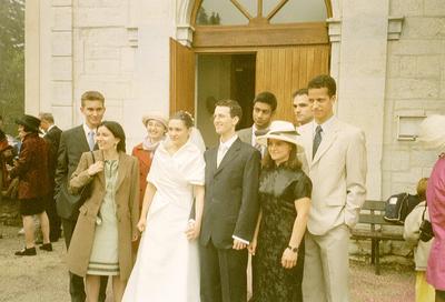 Les mariés et leurs témoins (Le Chauffaud, 11 Mai 2002)