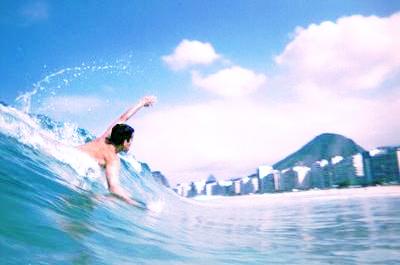 Dom dans un rouleau de Copacabana (15 Juillet 2002)