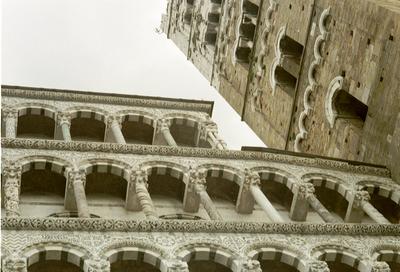 La cathédrale et son campanile (Lucques, Italie, 26 Octobre 2002)