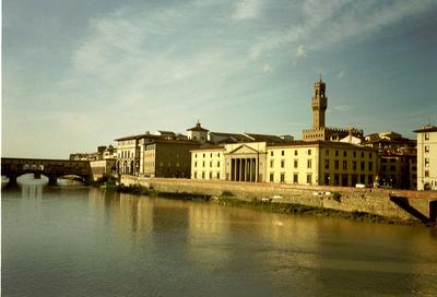 La rive droite de l’Arno (Florence, Italie, 28 Octobre 2002)