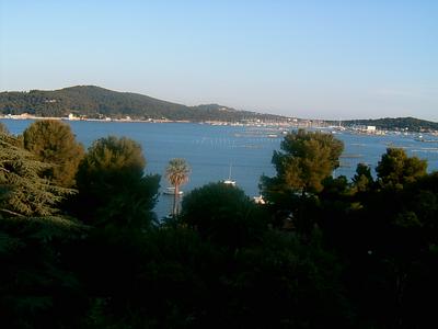 La baie de Tamaris et Saint-Mandrier (La Seyne sur Mer, 21 Mai 2004)