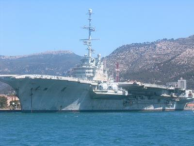 Le Clémenceau en rade de Toulon (La Seyne sur Mer, 3 Juillet 2004)