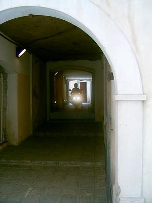 Passage du Globe (Toulon, 3 Juillet 2004)