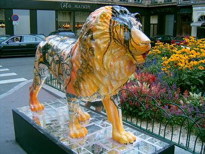 Lion de la place Saint-Nizier [?] (Lyon, 23 Juillet 2004)