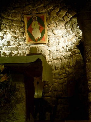 Nef latérale droite de Notre-Dame de Pépiole  (Six-Fours, 10 Août 2004)