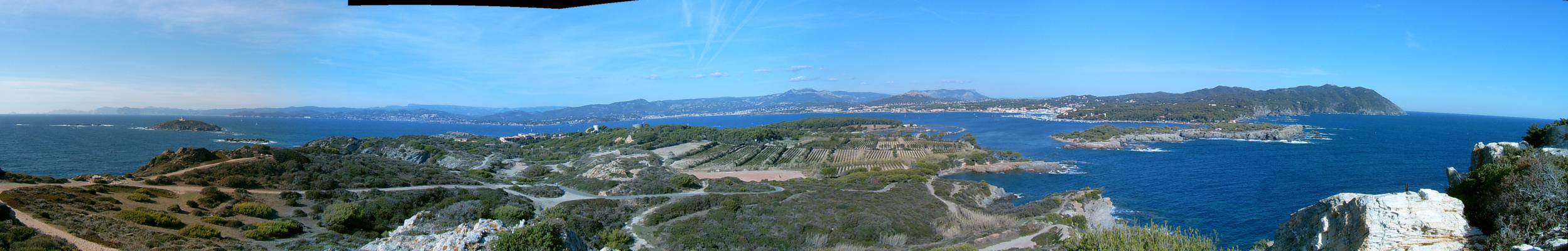 Panorama sur l’Île des Embiez (26 Septembre 2004)