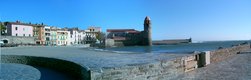 Eglise et plage (Collioure, 14 Novembre 2004)