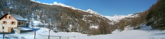 Panorama sur les montagnes environnantes (Foux d’Allos, 29 Janvier 2005)