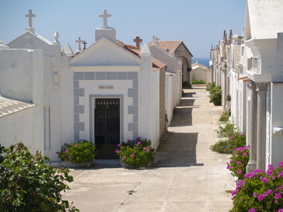 Cimetière marin (Bonifacio, 1er Mai 2005)