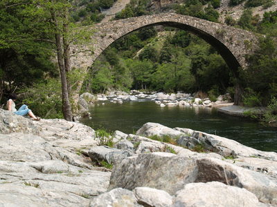 Pont génois sur la route d’Evisa (Corse, 3 Mai 2005)