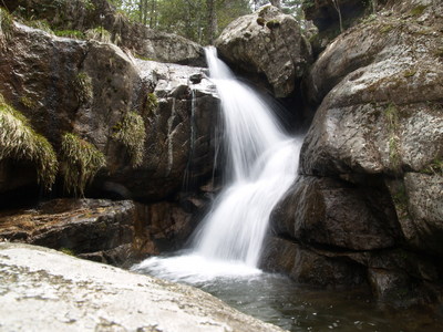 Chute aux piscines de l’Aïtone (Corse, 3 Mai 2005)