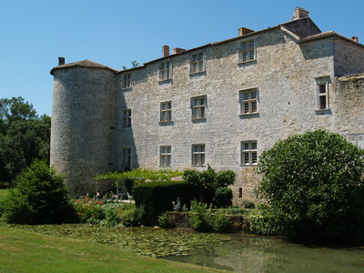 Le château de Fourc&egrave;s (18 juin 2005)