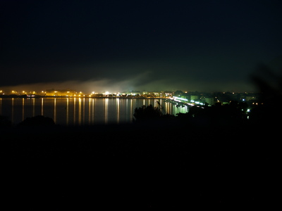 La corniche de Tamaris et la plage des Sablettes de nuit (La Seyne sur Mer, 3 juillet 2005)
