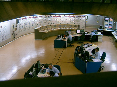 Salle de contrôle du barrage d’Itaipu (12 novembre 2005)