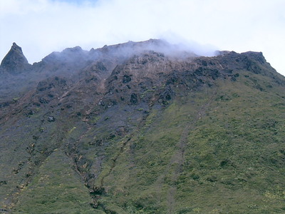  Fumerolles au sommet de la Soufrière (25 mars 2006)