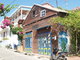  Une rue du bourg de Terre de Haut (Les Saintes, 30 mars 2006)