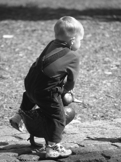  Enfants et canards (Public Garden, Boston, 7 mai 2006)