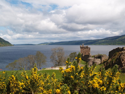  Uquhart Castle sur le Loch Ness (30 mai 2006)