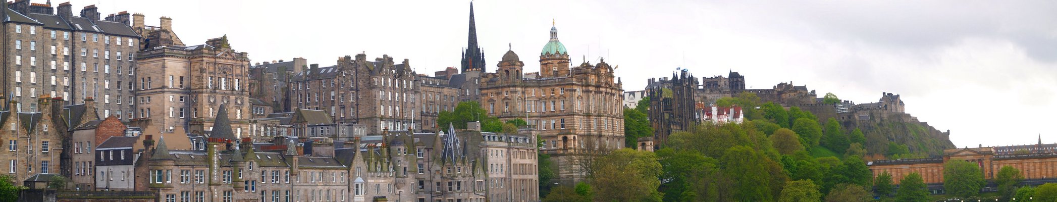 Panorama sur la ville d’Edimbourg (26 mai 2006)