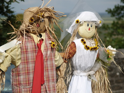  Épouvantails de mariage (Saint-Valérie sur Somme, 26 août 2006)