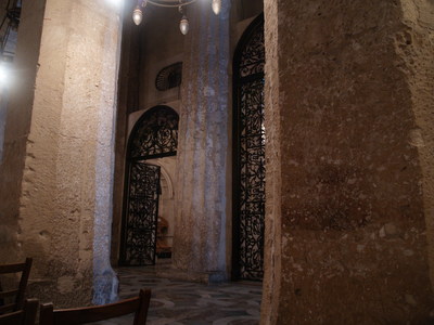  L’intérieur gréco-normand de la cathédrale (19 octobre 2006)