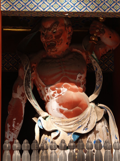  Statue des gardiens Nioh du sanctuaire de Togoshu  (Nikko, 7 décembre 2006)