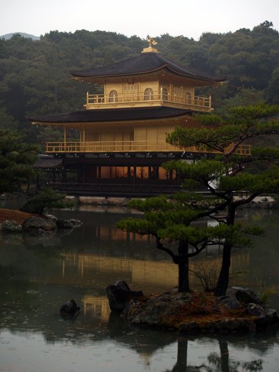 Kinkaku-ji, le pavillon doré (Kyoto, 14 décembre 2006)