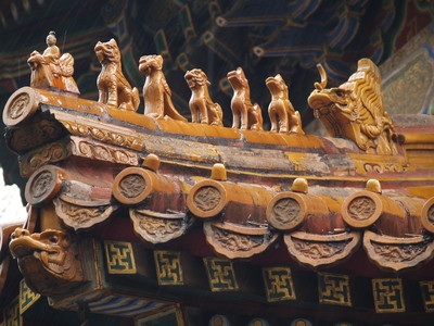  Détail de la toiture d’un temple (Lamasserie Yonghegong) (20 avril 2008)