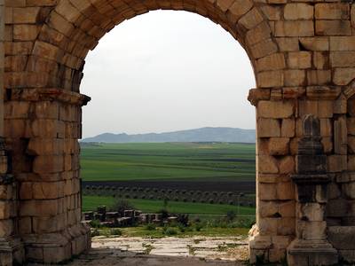   Arc de triomphe de Volubilis (26 février 2009)