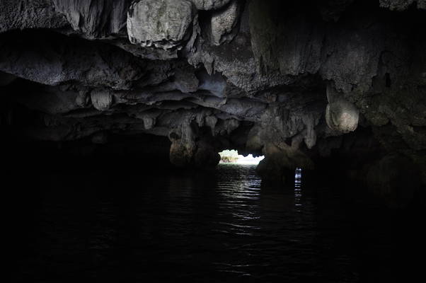  Grotte marine de la Baie d’Halong (29 août 2009)