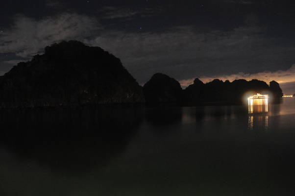  Nuit sur la Baie d’Halong (29 août 2009)