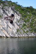  Plongeon dans la Baie d’Halong (29 août 2009)